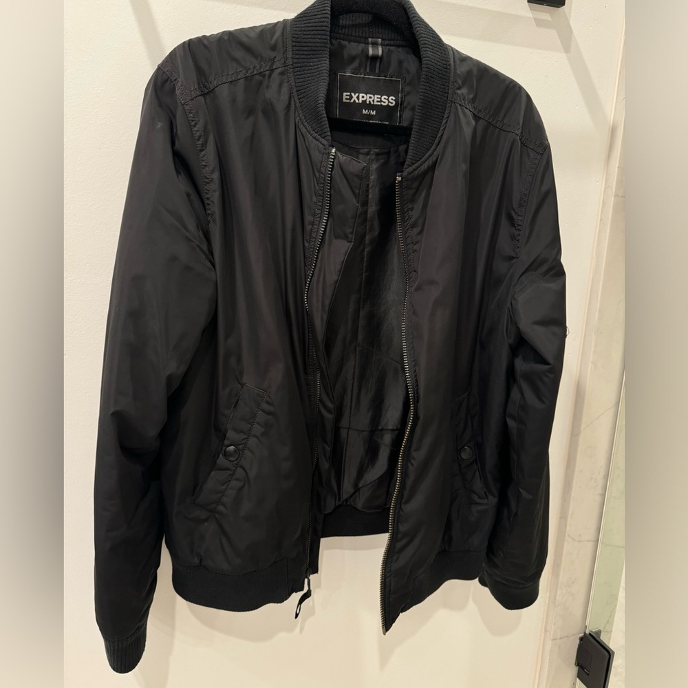 Men’s black bomber jacket in great condition